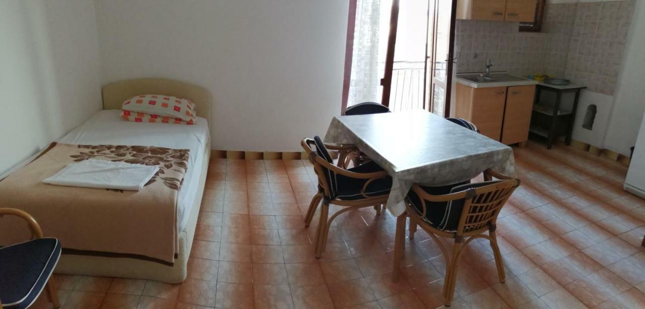 סלינה Apartmani Marin מראה חיצוני תמונה